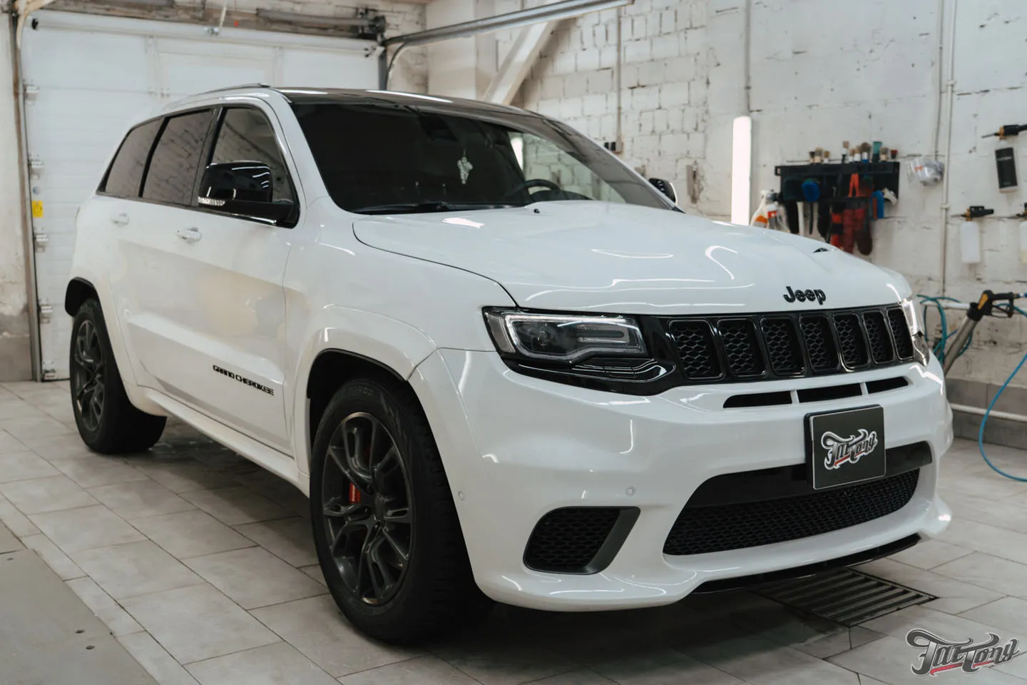 Полировка кузова Jeep Grand Cherokee SRT